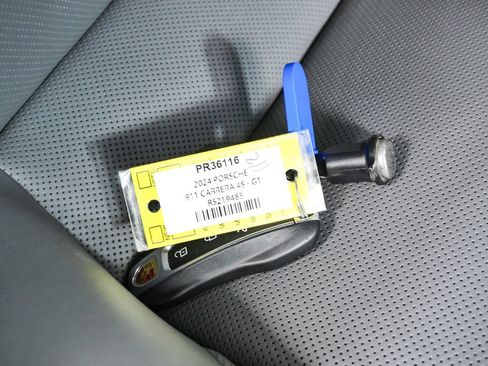 Certified 2024 Porsche 911 Carrera 4S AWD/4WD image 29