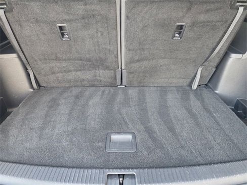 Used 2024 Volkswagen Atlas SE w/ Panoramic Sunroof Package image 25