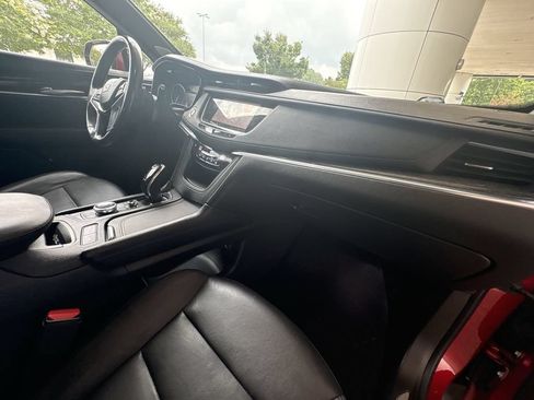 Certified 2021 Cadillac XT5 Premium Luxury AWD/4WD image 30