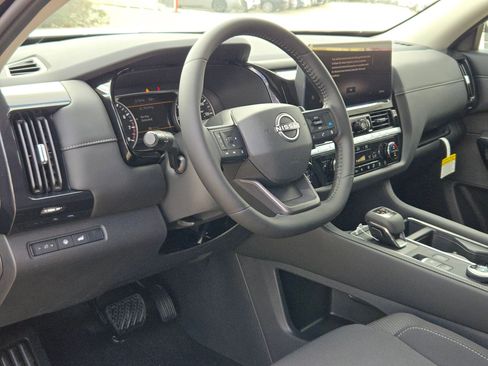 New 2026 Nissan Pathfinder SV AWD/4WD image 9