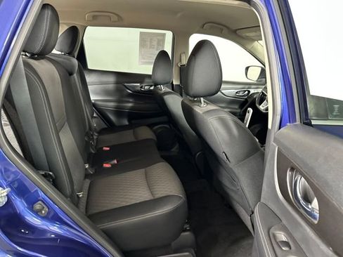 Used 2020 Nissan Rogue SV image 27