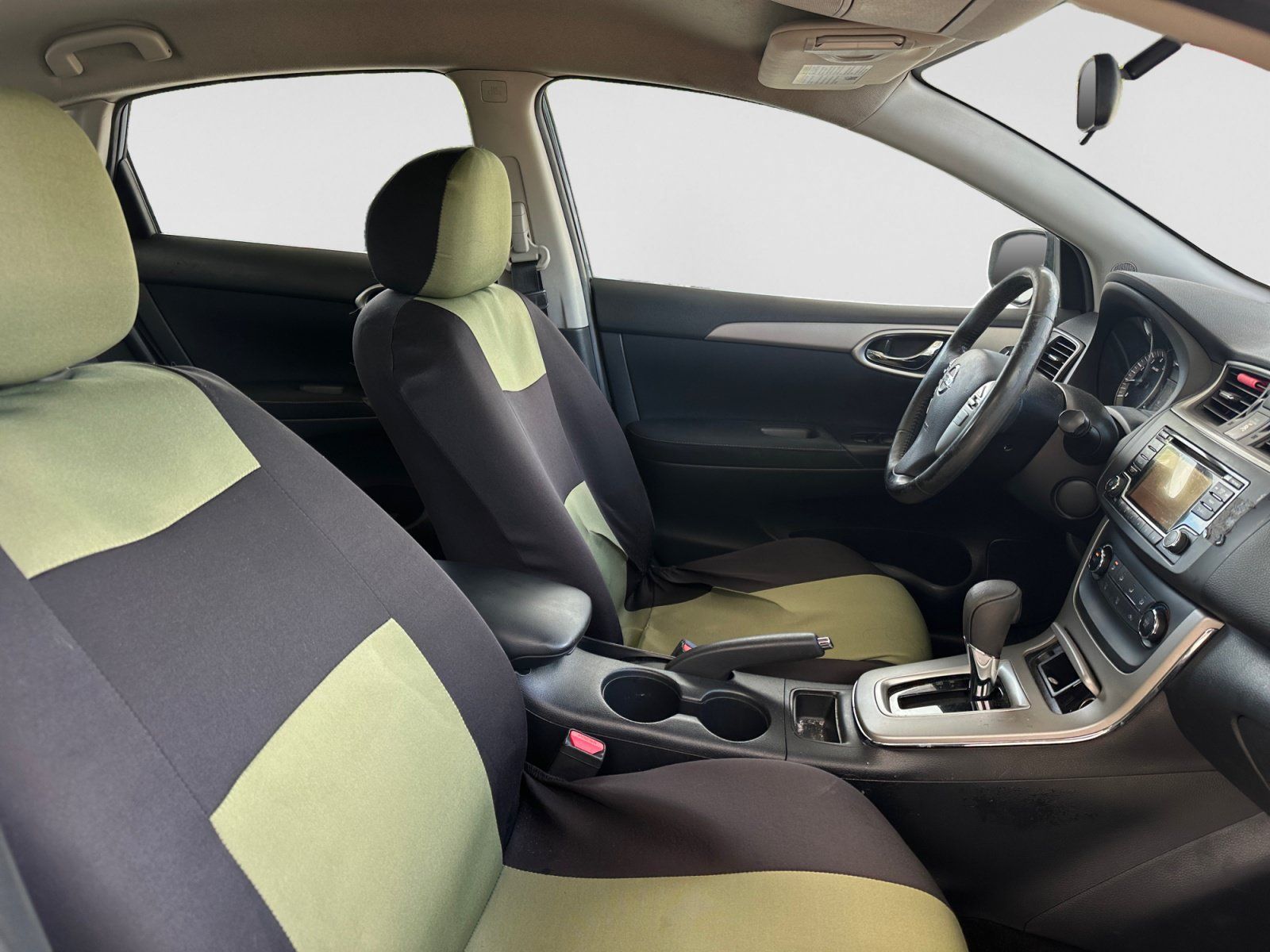 Used 2015 Nissan Sentra SV FWD image 16