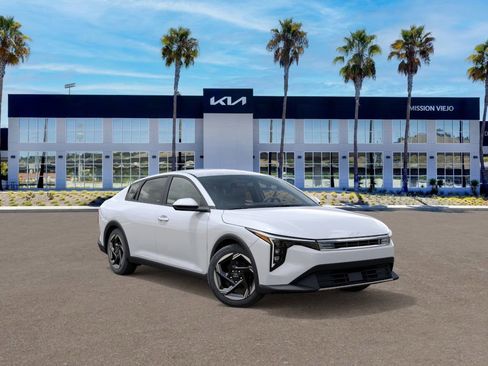 New 2025 Kia K4 EX image 8