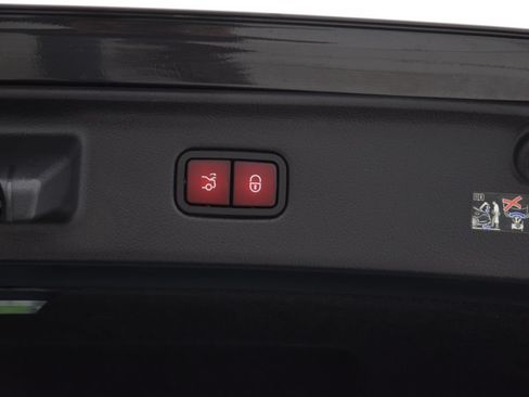 Certified 2023 Mercedes-Benz S 500 4MATIC image 30