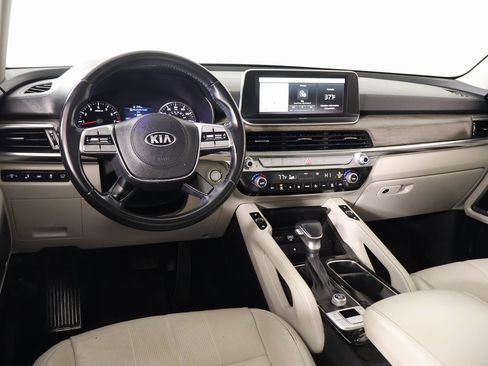 Used 2021 Kia Telluride EX w/ EX Premium Package image 2