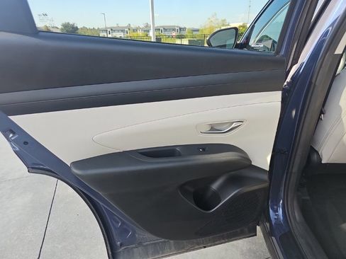 Used 2025 Hyundai Tucson SEL FWD image 13