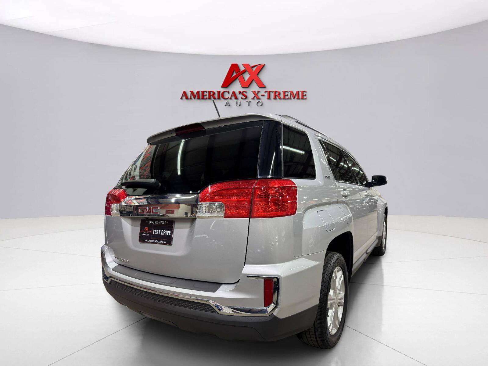 Used 2017 GMC Terrain SLE w/ Convenience Package FWD image 7