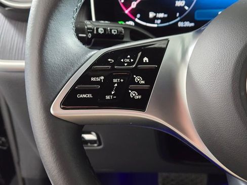 Used 2025 Mercedes-Benz GLC 300 image 31