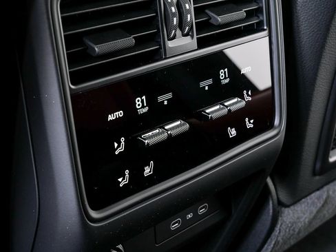 New 2026 Porsche Cayenne Coupe image 23