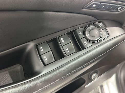 Used 2020 Buick Enclave Avenir w/ Avenir Technology Package AWD/4WD image 17