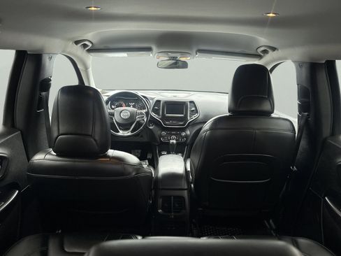 Used 2020 Jeep Cherokee Latitude Plus w/ Cold Weather Group image 10