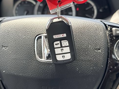 Used 2017 Honda Accord EX image 33