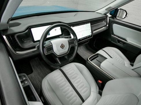 Used 2025 Rivian R1S Adventure Dual AWD/4WD image 14