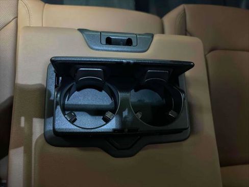 Used 2025 Audi Q8 Premium Plus w/ Premium Plus Package image 24