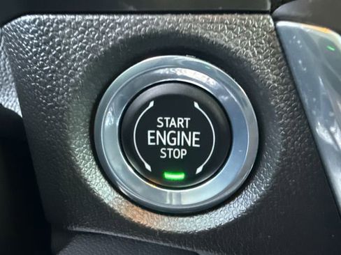 Used 2024 Buick Encore GX Sport Touring image 32