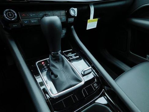 New 2026 Jeep Compass Limited image 28