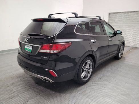 Used 2018 Hyundai Santa Fe AWD image 9