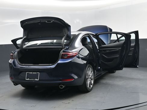 Used 2021 MAZDA MAZDA3 s image 19