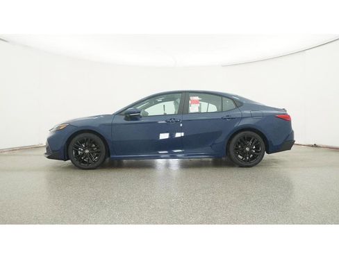 New 2026 Toyota Camry SE image 19