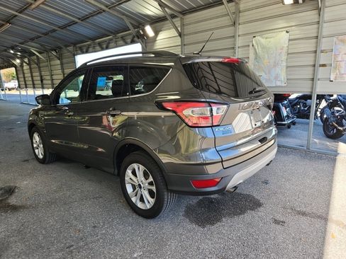 Used 2018 Ford Escape SE image 8