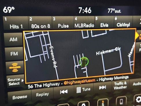 Used 2023 Jeep Wrangler Unlimited w/ Sun & Screen Package AWD/4WD image 12