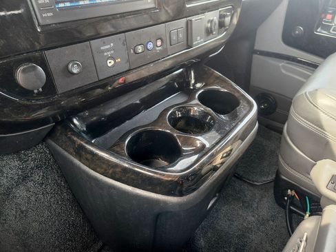 Used 2020 Chevrolet Express 2500 w/ Enhanced Convenience Package RWD image 32