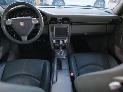 Used 2006 Porsche 911 Carrera RWD image 18