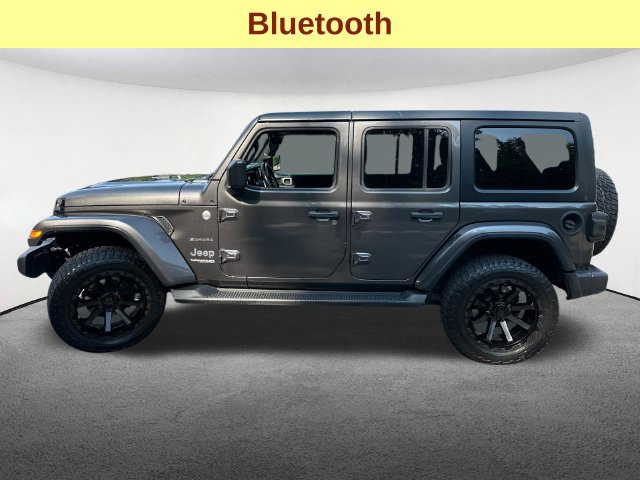 Used 2018 Jeep Wrangler Unlimited Sahara AWD/4WD image 6