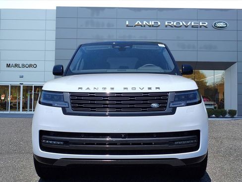 New 2025 Land Rover Range Rover Long Wheelbase SE image 8