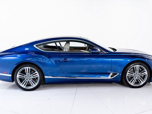 Certified 2024 Bentley Continental GT image 6