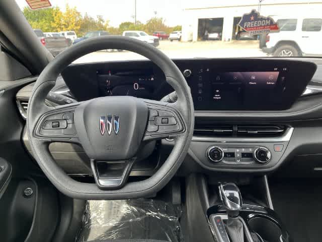 Used 2024 Buick Envista Preferred w/ Convenience II Package FWD image 13