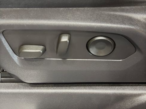 Used 2023 Chevrolet Silverado 1500 High Country w/ High Country Premium Package image 19