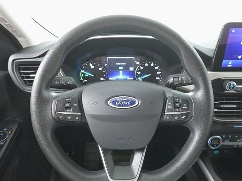Used 2021 Ford Escape SE image 13