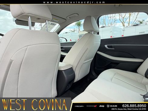 Used 2025 Hyundai Sonata SEL FWD image 19