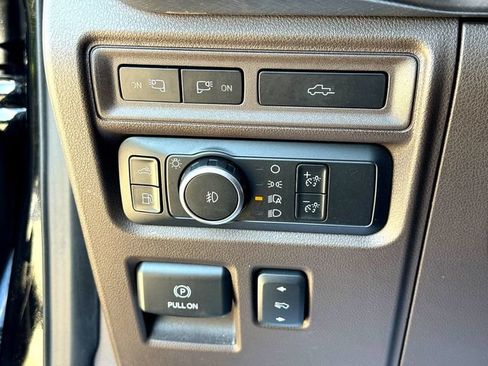 Used 2022 Ford F150 King Ranch w/ Equipment Group 601A High AWD/4WD image 14