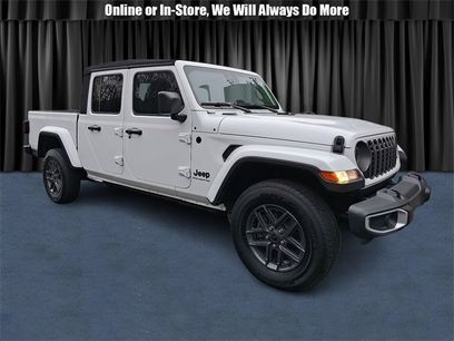 Used 2024 Jeep Gladiator Sport