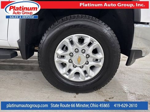 Used 2021 Chevrolet Silverado 2500 LTZ w/ LTZ Convenience Package image 53