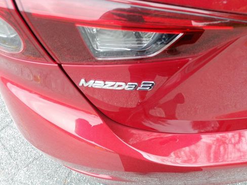 Used 2017 MAZDA MAZDA3 Sport FWD image 18
