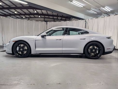 Used 2022 Porsche Taycan 4S AWD/4WD image 25
