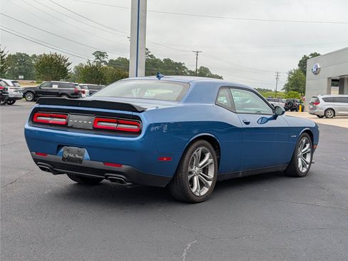 Used 2022 Dodge Challenger R/T w/ Shaker Package RWD image 5