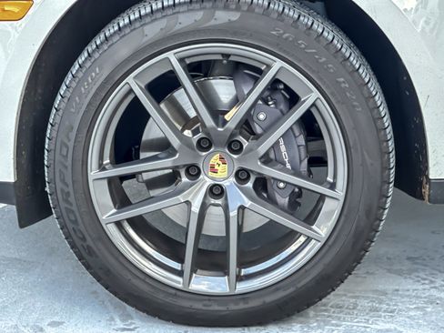 Used 2025 Porsche Macan Turbo image 26