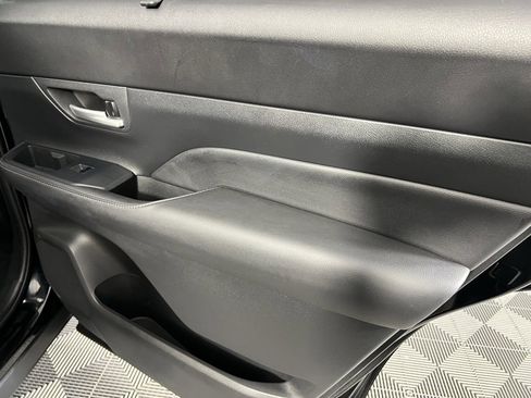 Used 2024 Toyota Grand Highlander AWD Hybrid image 34