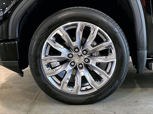 Used 2024 GMC Sierra 1500 Denali w/ Denali Reserve Package AWD/4WD image 7