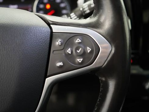 Used 2020 Chevrolet Traverse RS image 21