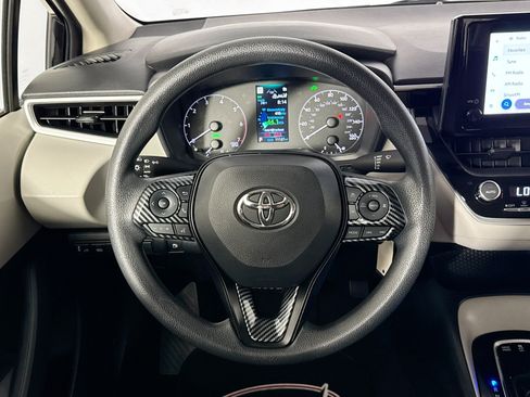 Used 2025 Toyota Corolla LE AWD/4WD image 20