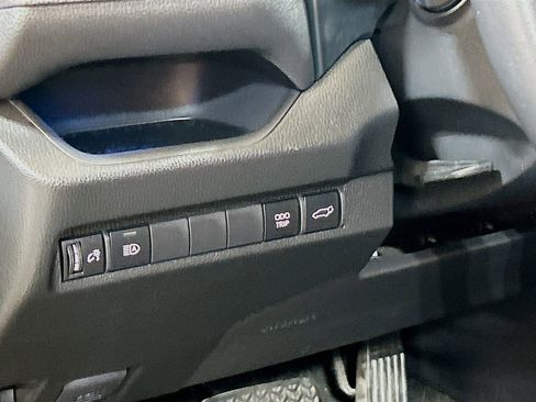 Used 2025 Toyota RAV4 XSE image 8