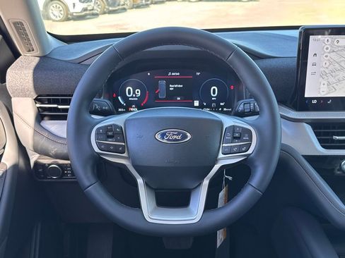 New 2026 Ford Explorer Active RWD image 21