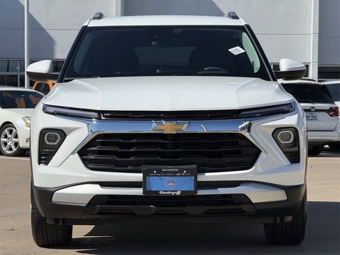 Used 2025 Chevrolet TrailBlazer LT image 6