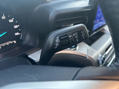 Used 2021 Ford Explorer XLT image 22