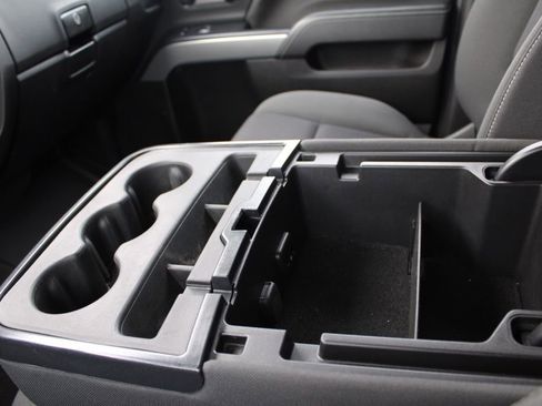 Used 2018 Chevrolet Silverado 1500 LT w/ All Star Edition image 36